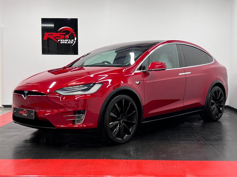 TESLA MODEL X