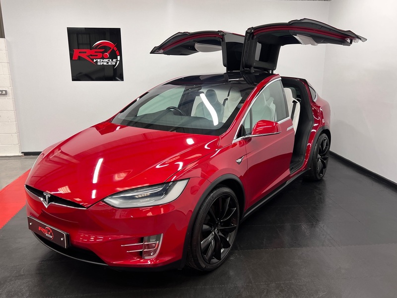 TESLA MODEL X