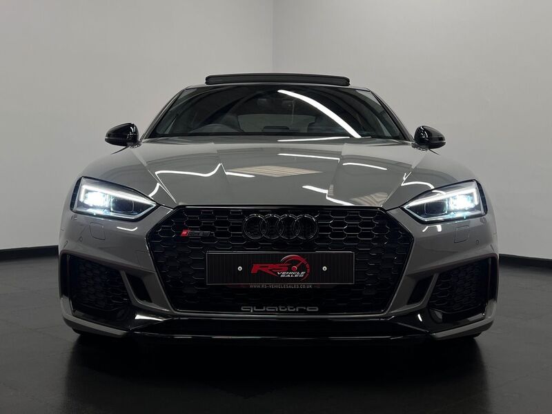 AUDI RS5