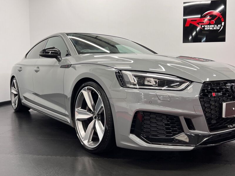 AUDI RS5