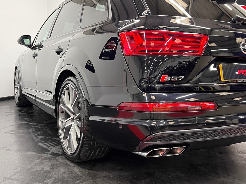 AUDI SQ7