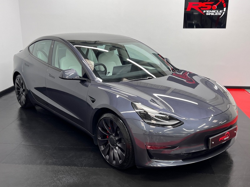 TESLA MODEL 3