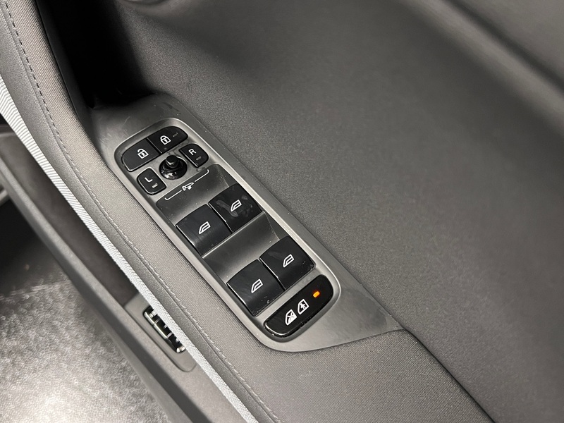POLESTAR POLESTAR 2